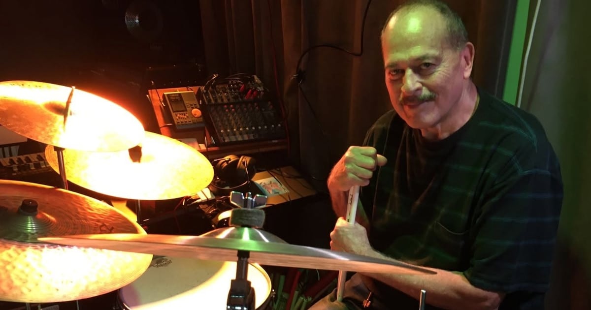 Carlos Riganti, el baterista que hacía rock y atendía consultas